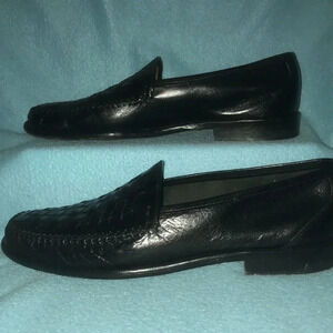 ALFANI All leather from Italy flexible construction basket weave design size 11